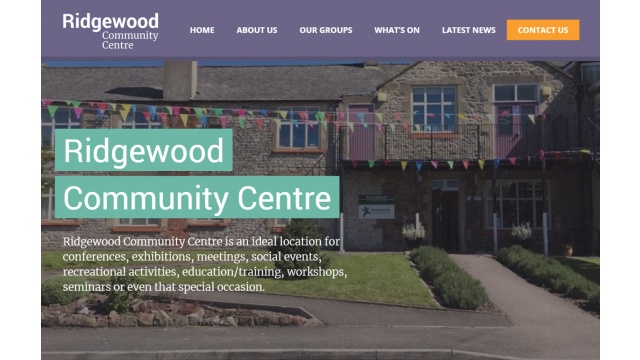 Ridgewood Community Centre by Peak Design