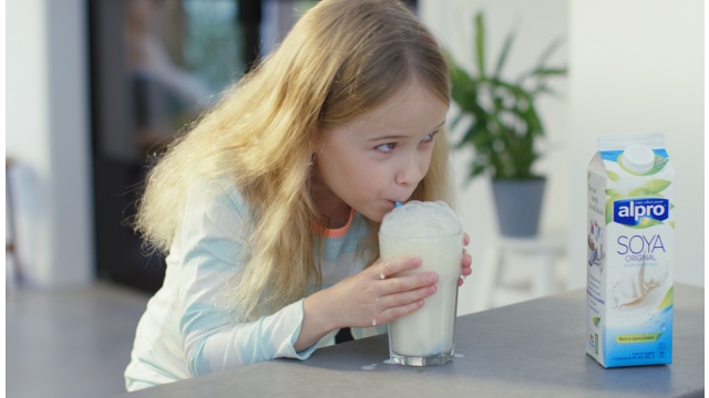 Alpro: How it starts depends on you by Dorst &amp; Lesser