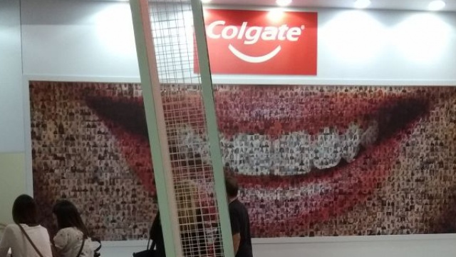 COLGATE BOOTH AT CIOSP: VISUAL COMMUNICATION AND A LOT OF ROCK by Cadaris Agency