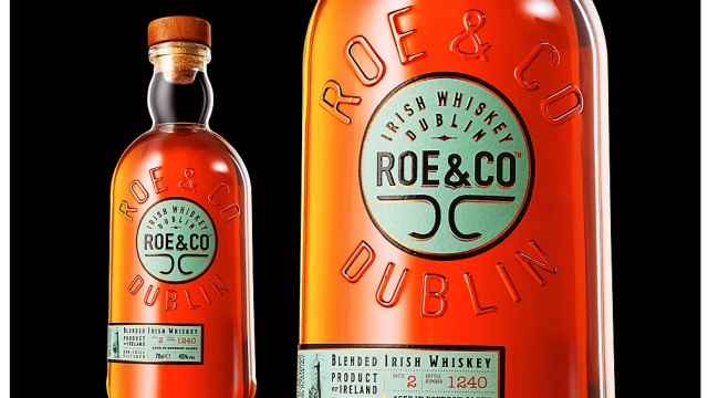 Roe &amp;amp;amp;amp;amp; Co Branding by The Cabinet